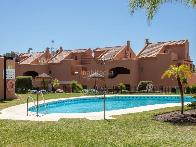 Foto f25a021a-eded-4c9a-a36d-6097f0d852fe. Pis amb aparcament piscina a Santa María Marbella