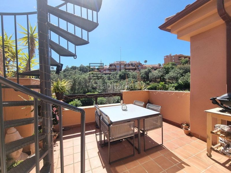 Foto dcf0f013-67ed-4827-877f-27d702415ea2. Àtic amb piscina a reserva de Marbella Marbella