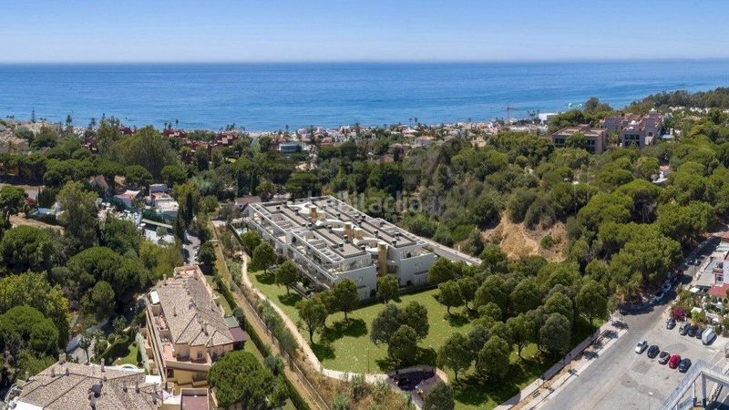 Foto 9b534e34-6918-4104-b156-f4550dd44bf7. Àtic amb piscina a Romana Playa Marbella
