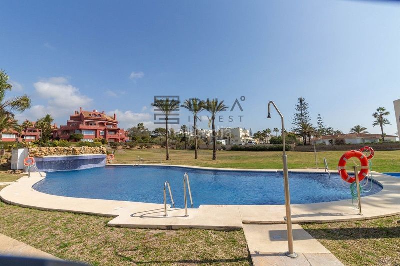 Foto ac514eaf-4202-47eb-9168-b79f718b2934. Pis amb aparcament piscina a Romana Playa Marbella