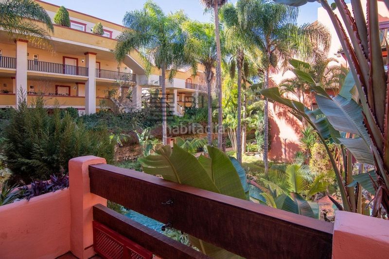 Foto 6be4f21c-b065-4bbe-b652-5f9aafdadd47. Pis amb piscina a Romana Playa Marbella