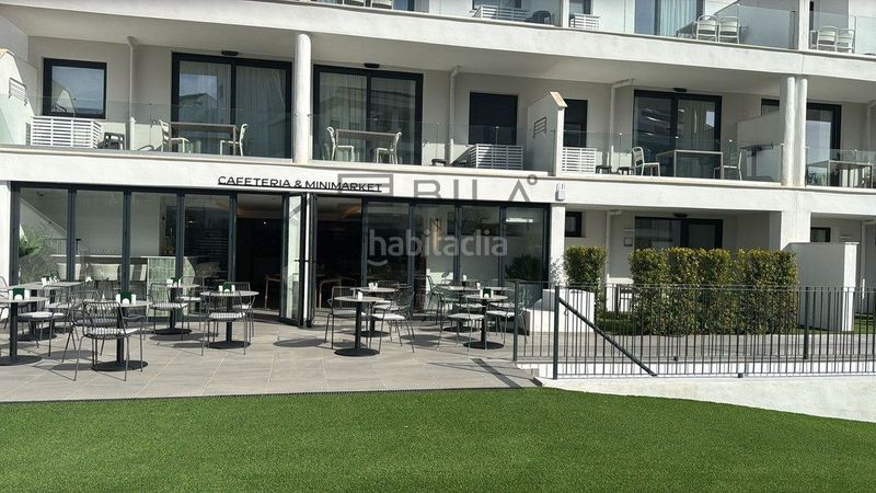 Foto f0b679c1-3754-4c5d-9e80-17c7afbef754. Pis amb aparcament piscina a Torreblanca del Sol Fuengirola