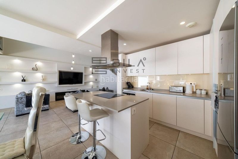 Foto a0bedbec-29b6-497a-925c-083cb5ed0438. Casa adossada amb aparcament piscina a la cala Mijas Mijas