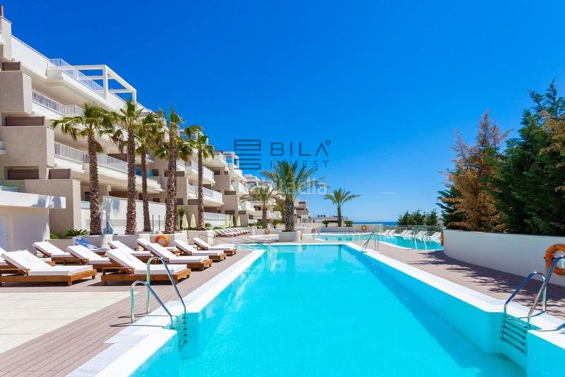 Foto a2a7d13d-2b51-4785-bc51-667ca7ed5a9a. Casa adossada amb aparcament piscina a la cala Mijas Mijas