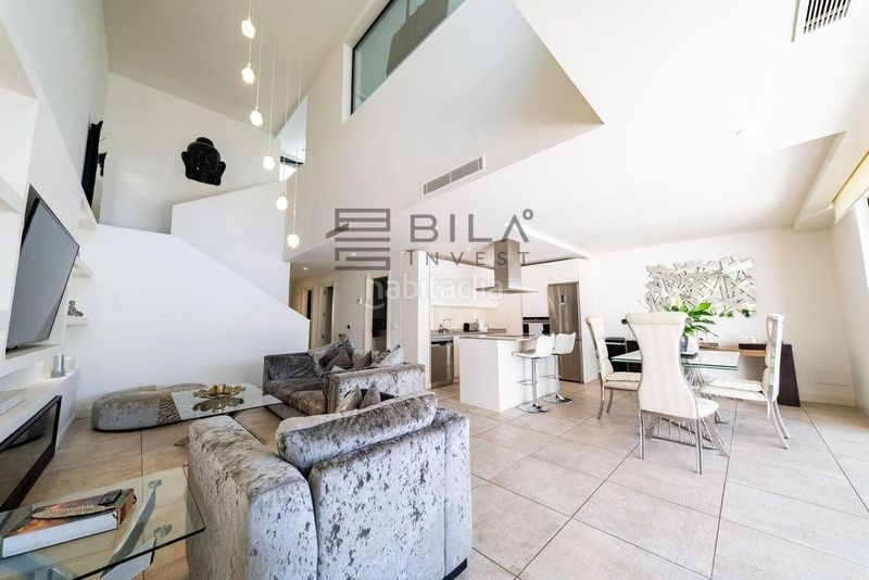 Foto c751c9e3-f661-4f2d-bfbf-b6bcf1d4ec95. Casa adossada amb aparcament piscina a la cala Mijas Mijas