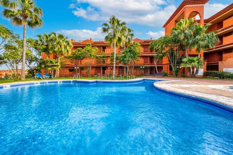 Foto 2c9c2c84-f0ef-4cf3-9b01-ecba67bd8a7a. Pis amb aparcament piscina a reserva de Marbella Marbella