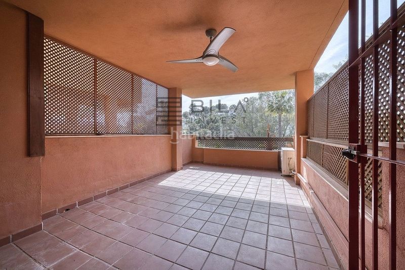 Foto f3ec1d08-fbe2-48e2-ba94-913d9ea8faa5. Pis amb aparcament piscina a reserva de Marbella Marbella
