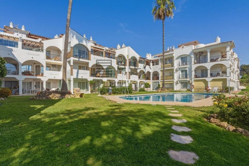 Foto 21dd5395-4df5-4ef3-9f09-562458239eeb. Pis amb aparcament piscina a Mijas golf Mijas