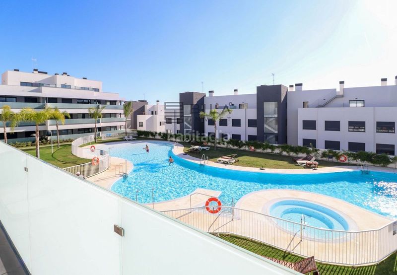 Foto c4c238d0-a734-4ca9-98d7-334f4be86a62. Pis amb aparcament piscina a la cala Mijas Mijas
