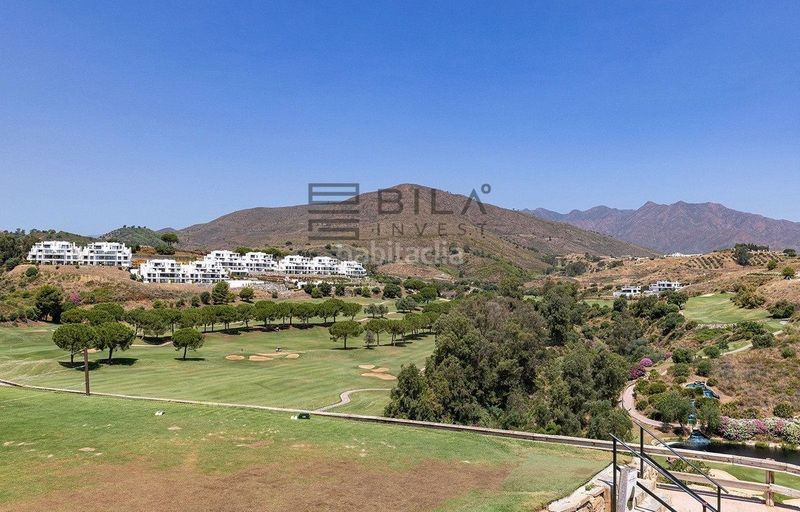 Foto 9e3d79d6-f064-4b85-ab2d-597e3d61eb1c. Àtic amb piscina a La Cala Golf - Lagar Martell Mijas