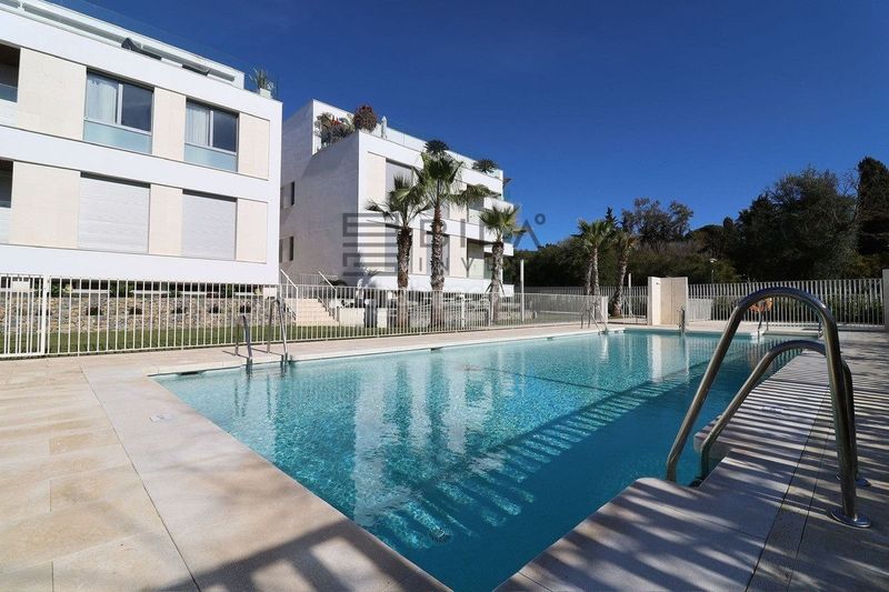 Foto 65a45e6d-b372-4d36-947a-4af965742a2e. Pis amb aparcament piscina a Real de Zaragoza Marbella