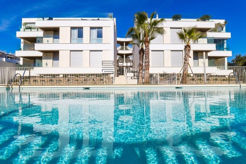 Foto 7072d819-8e2b-4f55-bd57-3b5653bfaf25. Pis amb aparcament piscina a Real de Zaragoza Marbella