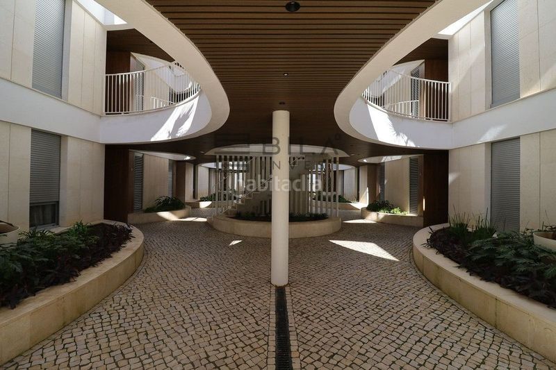 Foto aeb5d87d-cef9-4a5a-b43d-564e4e319149. Pis amb aparcament piscina a Real de Zaragoza Marbella