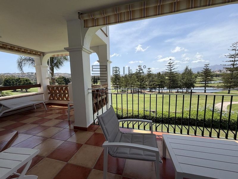 Foto a6c6334e-f659-47fe-848a-811b04eec9af. Pis amb aparcament piscina a Mijas golf Mijas