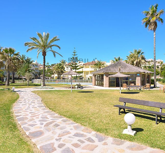Foto e890dfc6-9bad-4188-ad8a-61dd393bb019. Pis amb aparcament piscina a la cala Mijas Mijas
