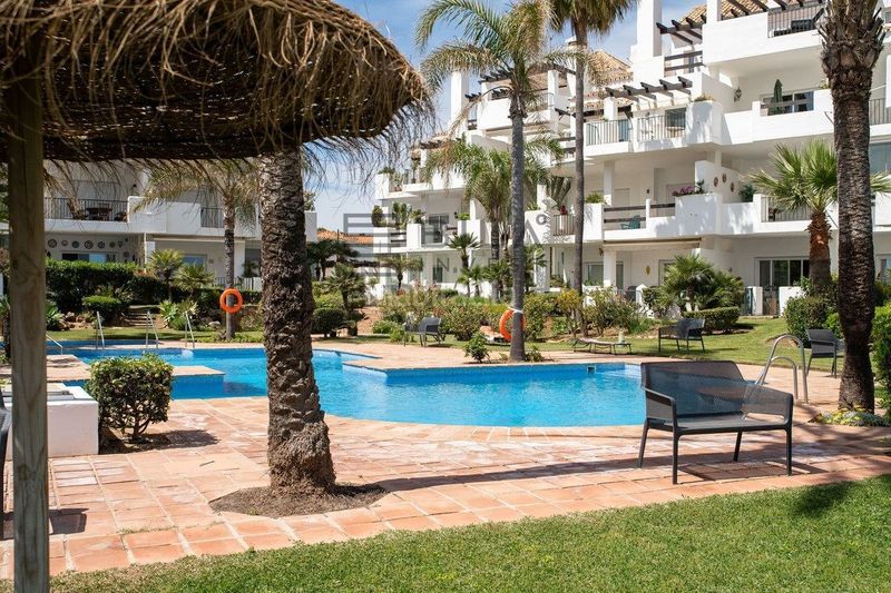 Foto e2623dfd-5283-43b9-ad8d-6224e9b4e6e0. Pis amb aparcament piscina a la cala Mijas Mijas