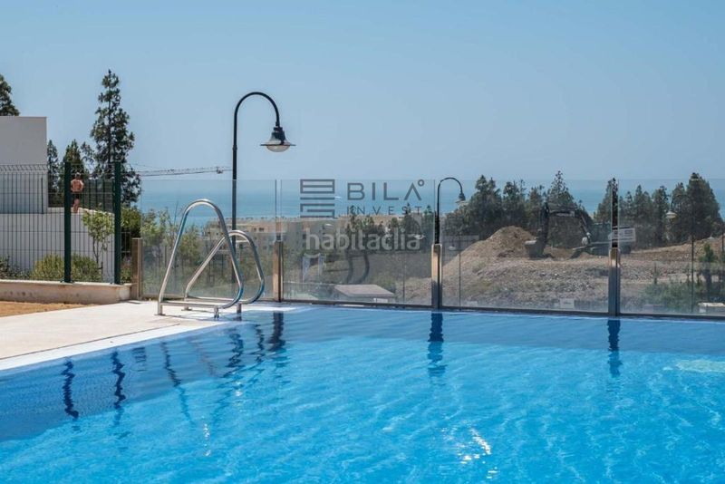 Foto 0b737f2d-39a4-42ff-b3b0-f2d4c35c2e53. Pis amb aparcament piscina a El Faro de Calaburra - Chaparral Mijas