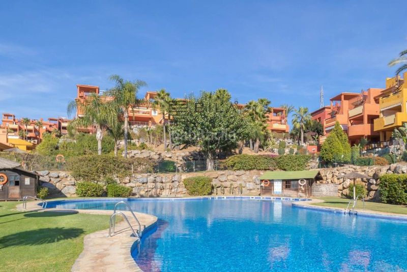 Foto c849c010-eca8-47f8-8c7d-a1cae5630bf3. Pis amb aparcament piscina a reserva de Marbella Marbella