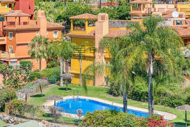 Foto d014c9d7-80d3-4cbe-92ba-e19e7f8c82a3. Pis amb aparcament piscina a reserva de Marbella Marbella