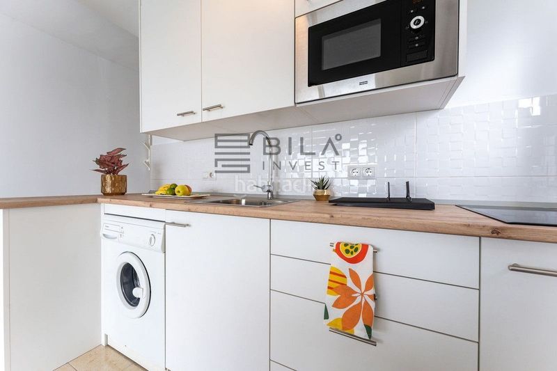 Foto 3dba841f-94a1-4b7a-903e-24df5af4f170. Piso  en venta en 1º línea de playa en pleno paseo marítimo rey de españa en Fuengirola