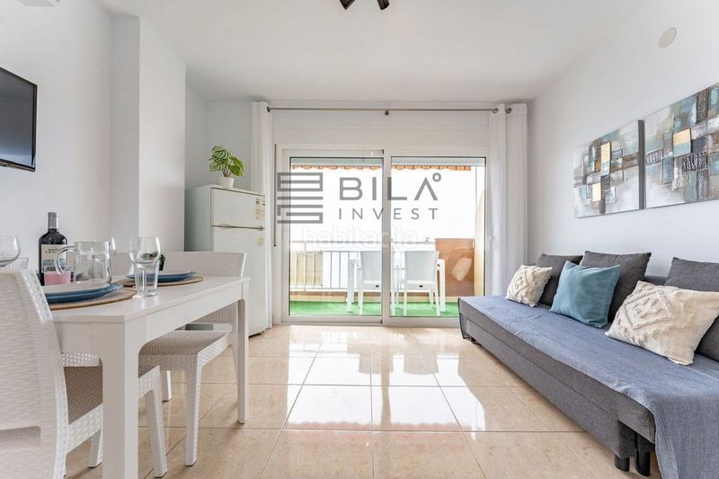 Foto 54178eb0-ee1f-4f5f-9040-f5f1c5d747e7. Piso  en venta en 1º línea de playa en pleno paseo marítimo rey de españa en Fuengirola