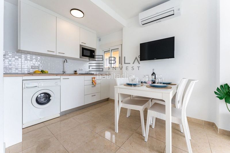 Foto acdede25-dd33-47f7-99a1-fe999d7c5fad. Piso  en venta en 1º línea de playa en pleno paseo marítimo rey de españa en Fuengirola
