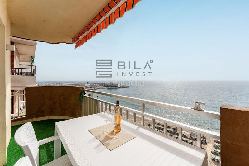 Foto b2906c30-1f98-499c-a467-f70d6b3a2a76. Piso  en venta en 1º línea de playa en pleno paseo marítimo rey de españa en Fuengirola