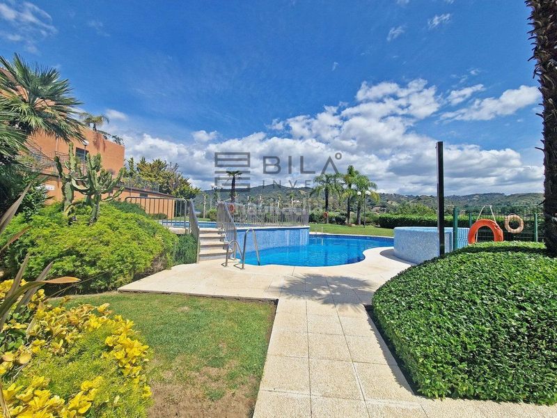 Foto 4d76770c-7bee-4282-affa-194446188a14. Àtic amb piscina a Santa María Marbella