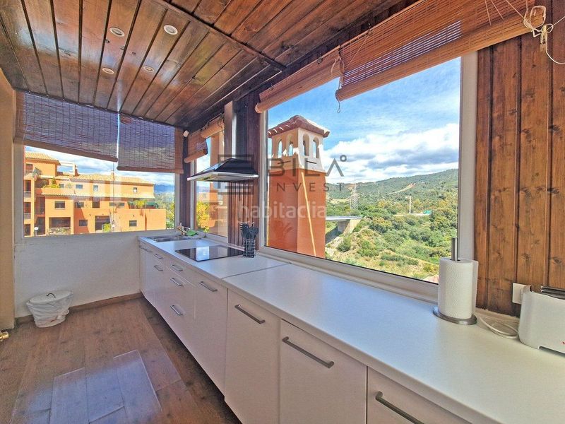Foto e415884d-c232-48a8-87d6-59fc7a149ccd. Àtic amb piscina a Santa María Marbella