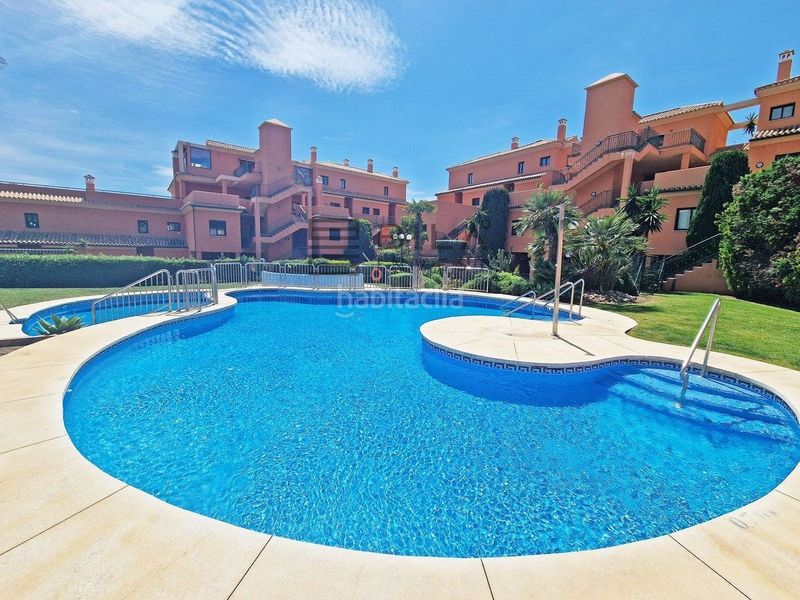 Foto fe5ff025-f587-493e-81e1-d00a8d284249. Àtic amb piscina a Santa María Marbella