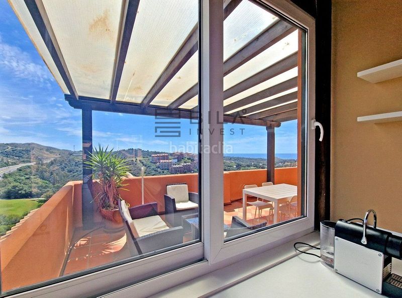 Foto ff0608a3-3d01-40dd-9dd2-25cb7536960f. Àtic amb piscina a Santa María Marbella