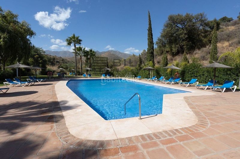 Foto ff24aa22-994e-4b6f-bd4e-7a9c451d0392. Pis amb aparcament piscina a Río Real Marbella