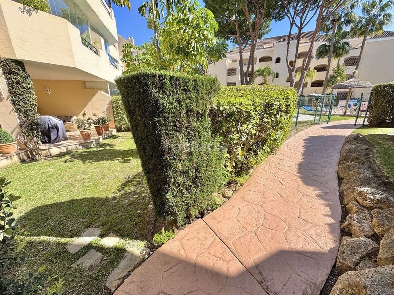 Foto 76877786-21ed-4019-bb74-9c9cef0b34df. Pis amb aparcament piscina a Romana Playa Marbella