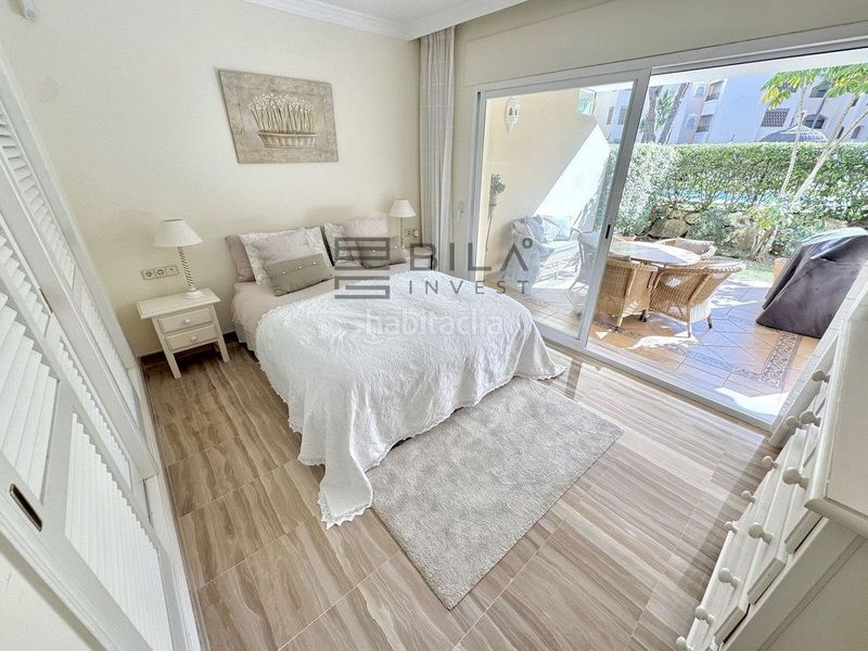 Foto c3d7b632-80fb-4223-8032-63959aab5428. Pis amb aparcament piscina a Romana Playa Marbella