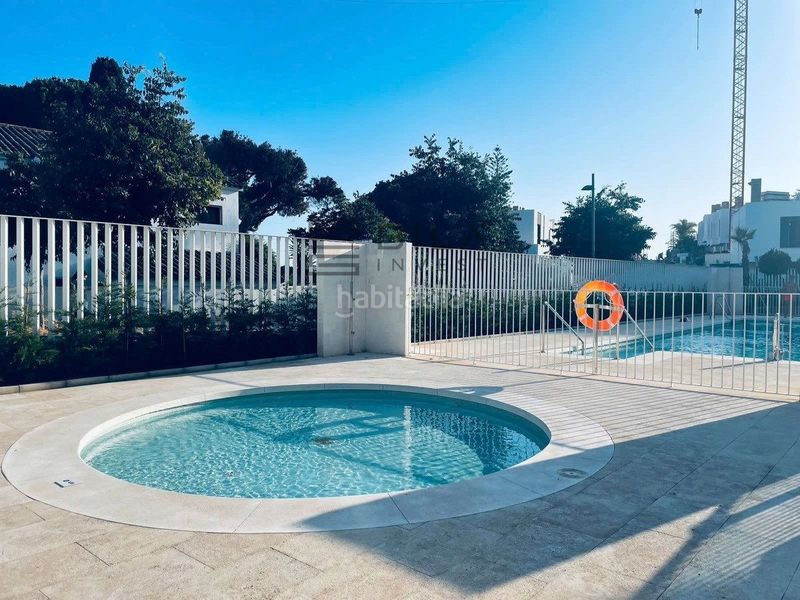 Foto d5a92b37-3434-4f1d-a7cc-539c7a1dd3f6. Àtic amb piscina a Real de Zaragoza Marbella