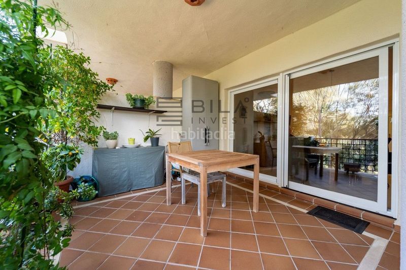 Foto 6b381b94-880d-4f25-bee4-febd38b25b4a. Pis amb aparcament piscina a Elviria Marbella