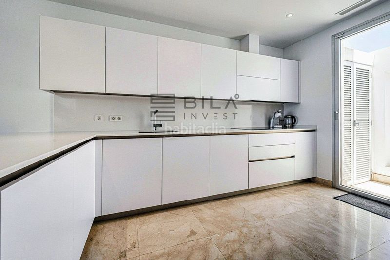 Foto a1ff2cb3-6117-4371-818a-f83da8704c90. Casa adossada amb aparcament piscina a Río Real Marbella