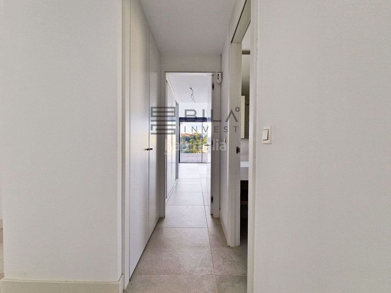 Foto cd8688f3-60c4-43d0-9a93-4d5b7e3d6aea. Àtic amb piscina a Cabopino - Artola Marbella