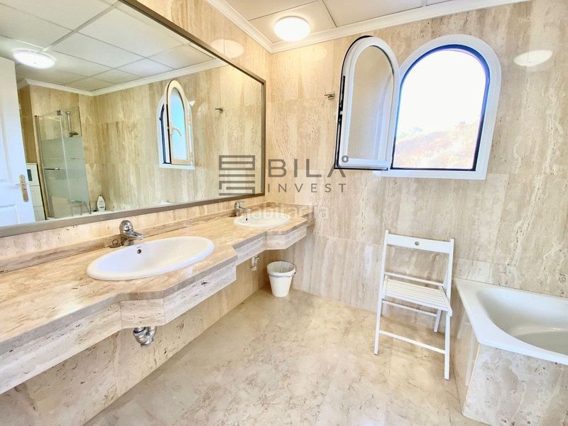 Foto 3b871249-30c4-4c9d-9035-93c0a6619765. Àtic amb piscina a Elviria Marbella