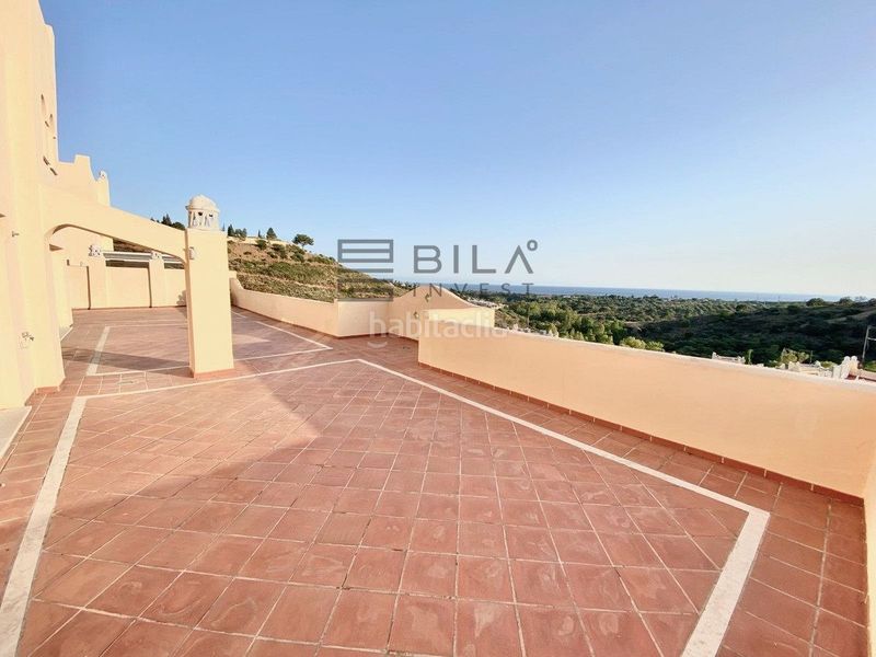 Foto 760befac-47ba-4ba0-a987-7aed72ef0d08. Àtic amb piscina a Elviria Marbella