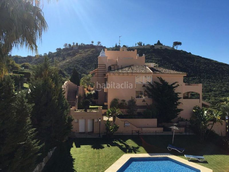Foto d7d90e68-f867-44a4-9171-3ec41e10f8b6. Àtic amb piscina a Elviria Marbella