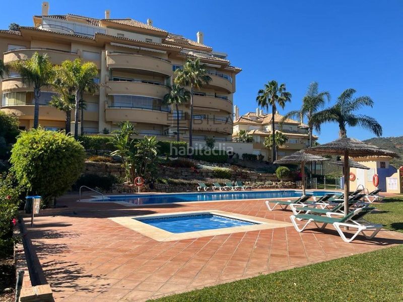 Foto 0a7c8be5-7694-4464-be77-9d686d090f43. Pis amb aparcament piscina a Elviria Marbella
