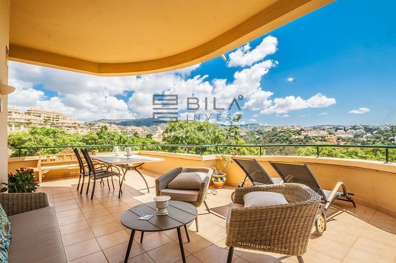 Foto 5ae5a0af-c98d-4b50-b5d6-45810f072050. Pis amb aparcament piscina a Elviria Marbella