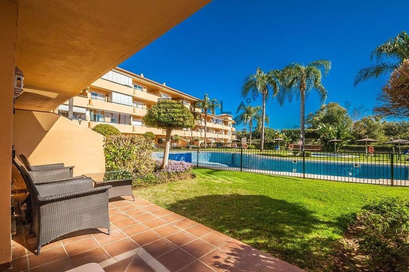 Foto 1b0b742b-ad02-4047-a166-7213a149838f. Pis amb aparcament piscina a Santa María Marbella