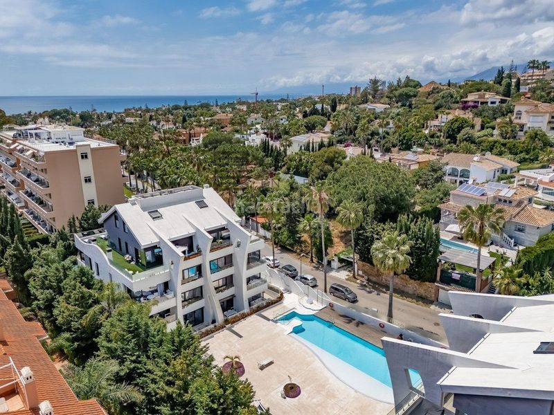 Foto e28f352c-f014-4c6b-9f54-1aedcbee8416. Pis amb aparcament piscina a Marbesa Marbella
