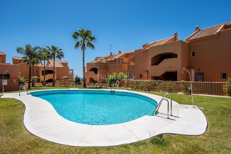 Foto 32d20f32-42d4-4987-99f2-ce45e6000186. Pis amb aparcament piscina a Elviria Marbella