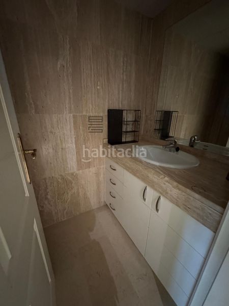 Foto 38bafd3d-bb81-4ce7-9a13-77519ea901b5. Pis amb aparcament piscina a Elviria Marbella