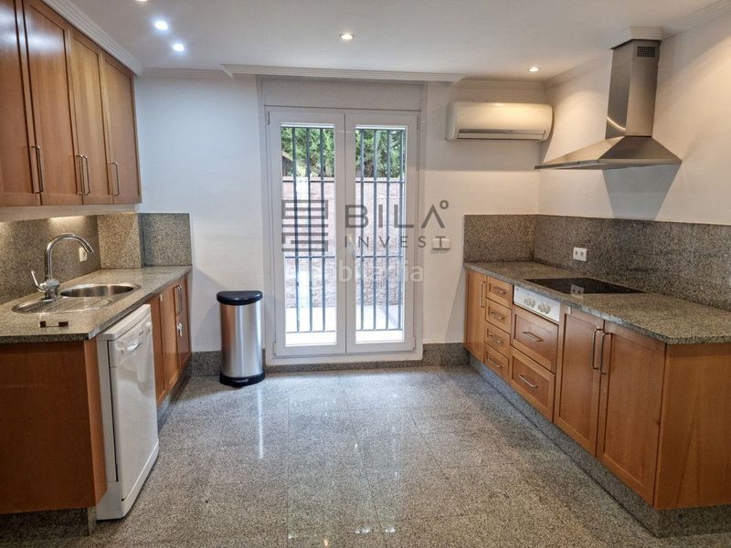 Foto a7a99420-22ca-4593-b277-1857f2f47c96. Casa adossada amb piscina a Santa Clara Marbella