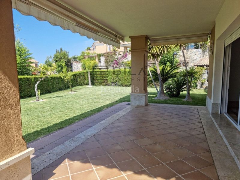 Foto fba281b3-5804-4029-9f8a-a6af91aa9ae6. Casa adossada amb piscina a Santa Clara Marbella