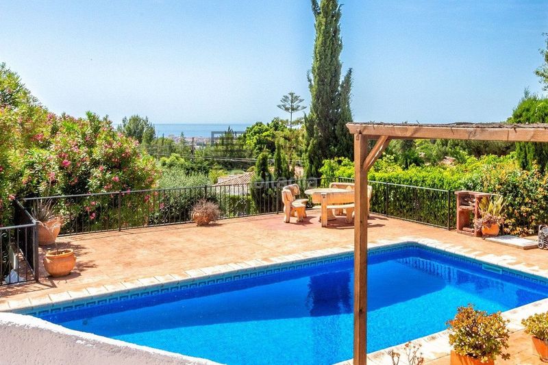 Foto 30551279-1cb3-4fe4-8a5a-8f7b825a365b. Xalet amb aparcament piscina a Mijas pueblo Mijas